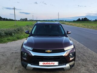 2022 Chevrolet TrailBlazer III, красный, 1435000 рублей, вид 2