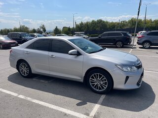 2014 Toyota Camry VII (XV50) Рестайлинг, серебристый, 1500000 рублей, вид 3