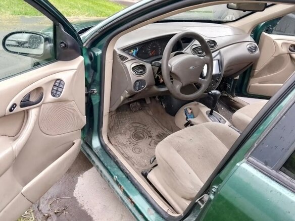 2001 Ford Focus I (North America), зелёный - вид 5