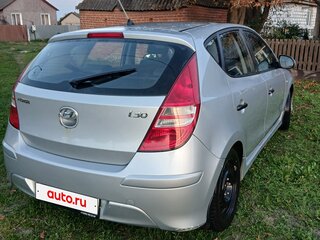 2010 Hyundai i30 I Рестайлинг, серебристый, 650000 рублей, вид 4