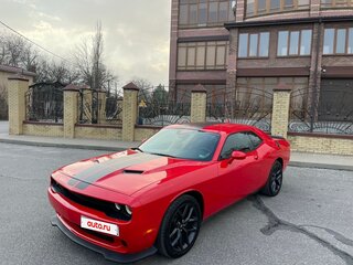 2020 Dodge Challenger III Рестайлинг 2, красный, 4600000 рублей, вид 3