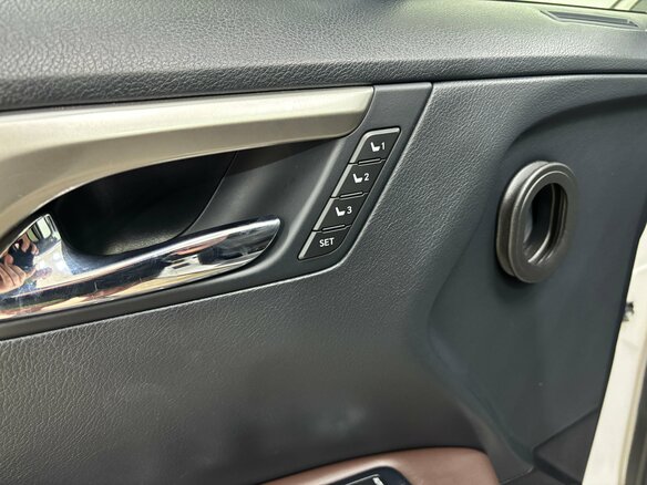 2018 Lexus RX 300 IV, белый, 3990000 рублей - вид 8