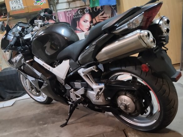 2006 Honda VFR 800, чёрный, 427000 рублей - вид 7