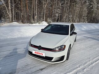 2016 Volkswagen Golf GTI VII, белый, 1950000 рублей, вид 3