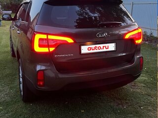 2014 Kia Sorento II Рестайлинг, бежевый, 1580000 рублей, вид 2