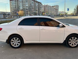 2012 Toyota Corolla X (E140, E150) Рестайлинг, белый, 800000 рублей, вид 3