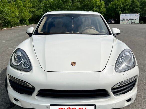 2010 Porsche Cayenne S II (958), белый, 2600000 рублей - вид 1