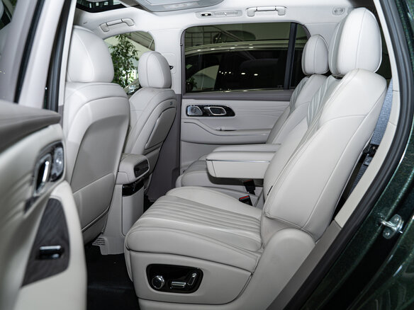 2025 Geely Galaxy M9 210, зелёный - вид 16