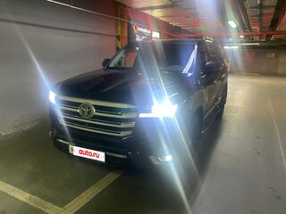2015 Toyota Land Cruiser 200 Series Рестайлинг 1, чёрный, 4950000 рублей, вид 4