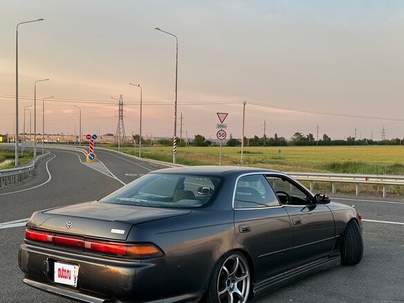 1993 Toyota Mark II VII (X90), синий, 830000 рублей - вид 6