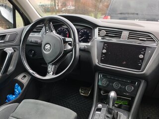 2018 Volkswagen Tiguan II, коричневый, 2909990 рублей, вид 4