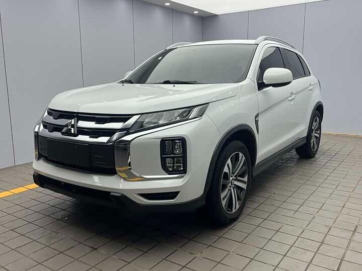 Открыть фотографии: Mitsubishi ASX I Рестайлинг 3