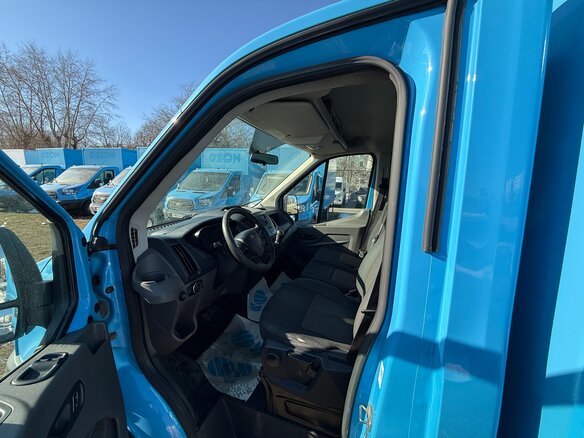 2021 Ford Transit, синий, 1710000 рублей - вид 2