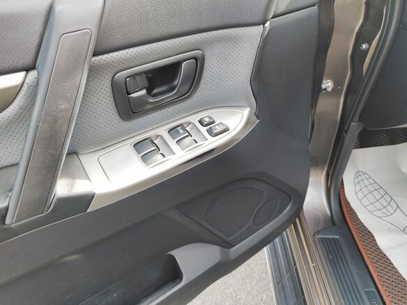 2012 Mitsubishi Pajero IV Рестайлинг 1, коричневый, 2190000 рублей - вид 18