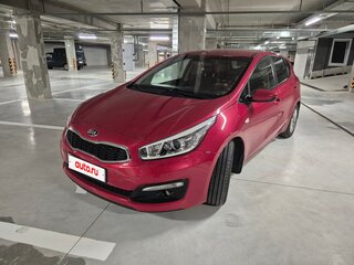 2018 Kia Ceed II Рестайлинг, красный, 1460000 рублей, вид 4