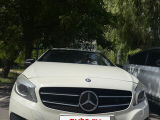2013 Mercedes-Benz A-Класс 180 III (W176), белый, 1216000 рублей, вид 4