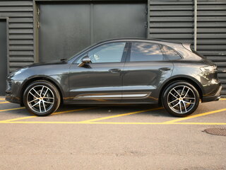 2026 Porsche Macan I Рестайлинг 2, серый, 13490000 рублей, вид 5