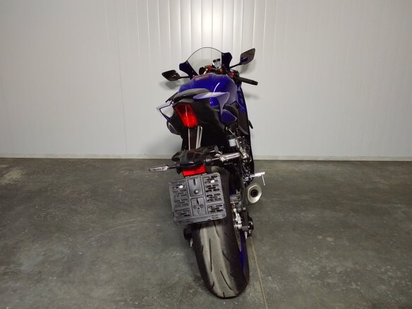 2022 Yamaha YZF-R7, синий, 799000 рублей - вид 7