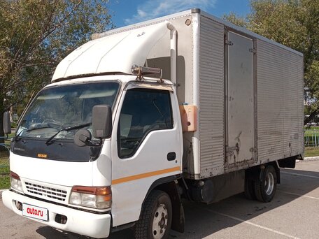 1996 Nissan Condor, белый, 900000 рублей, вид 2