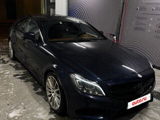 2015 Mercedes-Benz CLS 400 II (C218) Рестайлинг, синий, 3500000 рублей, вид 1