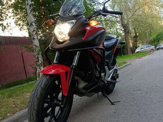 2012 Honda NC 700X, красный, 485000 рублей, вид 1