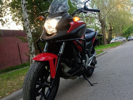 2012 Honda NC 700X, красный, 485000 рублей, вид 1