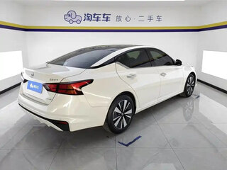 2022 Nissan Altima VI (L34) Рестайлинг, белый, 1950000 рублей, вид 3