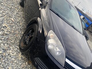 2009 Opel Astra GTC H Рестайлинг, чёрный, 465000 рублей, вид 2