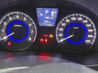 2013 Hyundai Solaris I, чёрный, 910000 рублей, вид 5