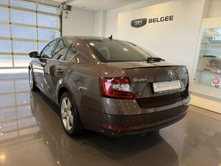 2017 Skoda Octavia III (A7) Рестайлинг, коричневый, 1869000 рублей, вид 2