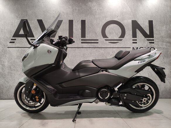 2025 Yamaha TMAX, серебристый, 1700000 рублей - вид 5