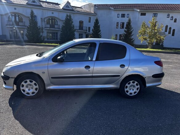 2007 Peugeot 206, серебристый, 280000 рублей - вид 2