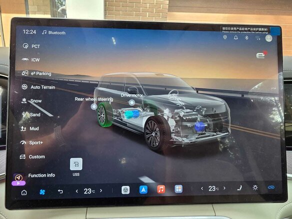 2025 Denza N9 46.9 kWh, чёрный - вид 17