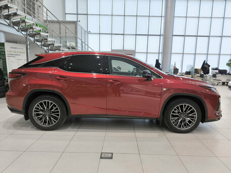 2019 Lexus RX 300 IV Рестайлинг, красный, 4990000 рублей, вид 4
