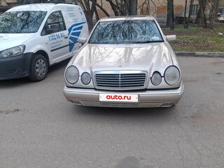 1997 Mercedes-Benz E-Класс 320 II (W210, S210), белый, 350000 рублей, вид 2
