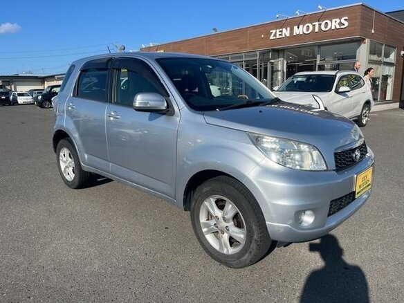 2012 Toyota Rush I, серебристый, 850000 рублей - вид 1