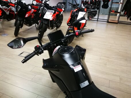 2026 KTM 790 Duke, чёрный, 1150000 рублей, вид 5