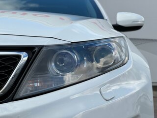 2013 Kia Optima III Рестайлинг, белый, 1450000 рублей, вид 4