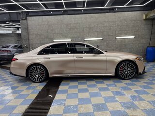 2021 Mercedes-Benz S-Класс 500 Long 4MATIC VII (W223), золотистый, 12500000 рублей, вид 3