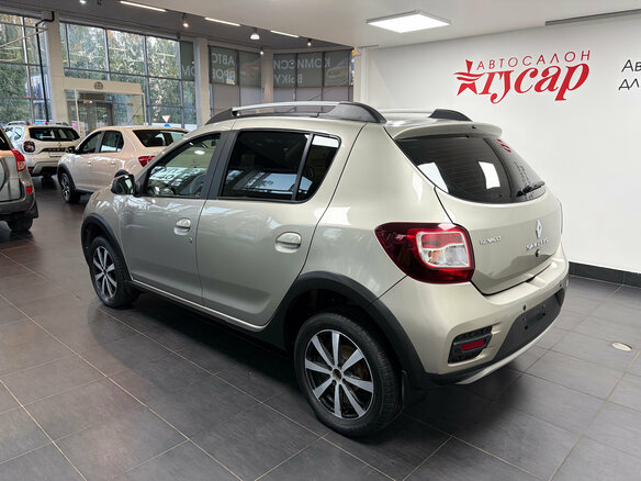 2018 Renault Sandero Stepway II, бежевый - вид 5