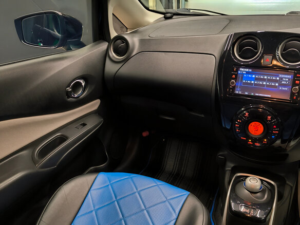 2018 Nissan Note e-Power II Рестайлинг, чёрный, 1100000 рублей - вид 14