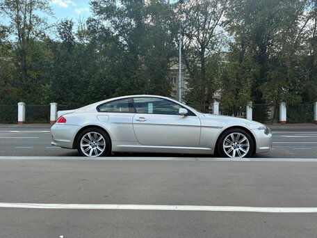 2004 BMW 6 серии 645i II (E63/E64), серый, 1600000 рублей, вид 4