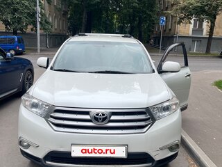 2010 Toyota Highlander II (XU40) Рестайлинг, белый, 1670000 рублей, вид 1