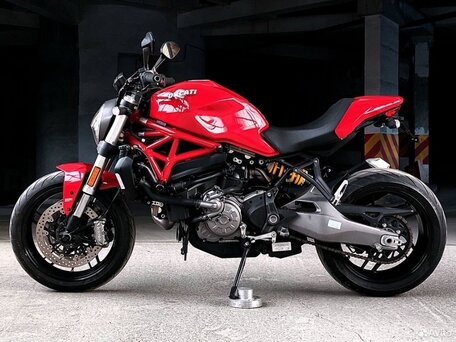 2020 Ducati Monster 821, красный, 800000 рублей, вид 2
