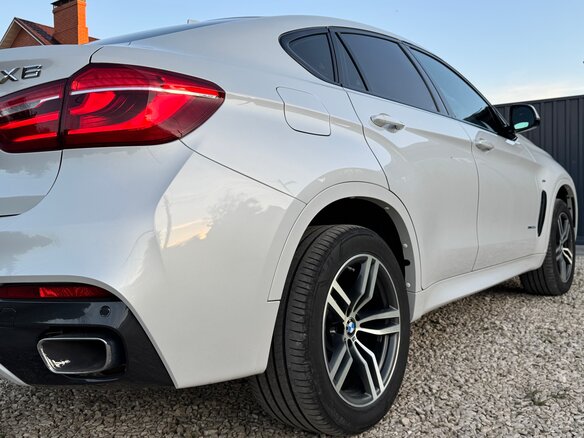 2019 BMW X6 30d II (F16), белый, 5300000 рублей - вид 5