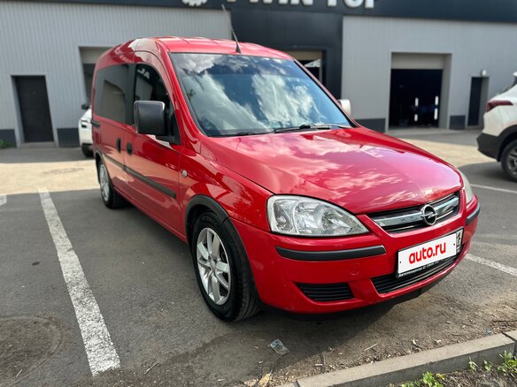 2009 Opel Combo C Рестайлинг, красный, 700000 рублей - вид 1