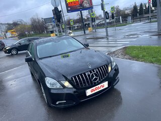 2009 Mercedes-Benz E-Класс 220 5G-Tronic IV (W212, S212, C207), чёрный, 1300000 рублей, вид 1