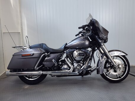 2013 Harley-Davidson Street Glide, серый, 1149000 рублей, вид 1