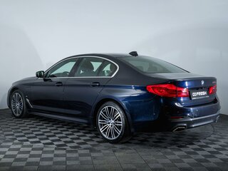 2019 BMW 5 серии 530e xDrive VII (G30/G31/G38), синий, 3170000 рублей, вид 2