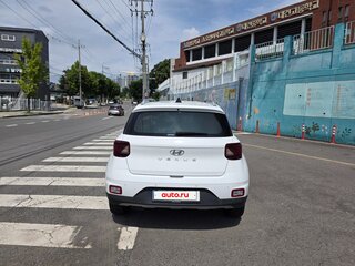 2023 Hyundai Venue I, белый, 1456000 рублей, вид 4